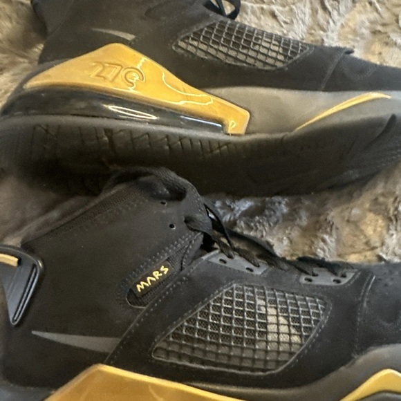 Jordan Sneaker Collection - Black, Blue, Pink - Picture 11 of 12